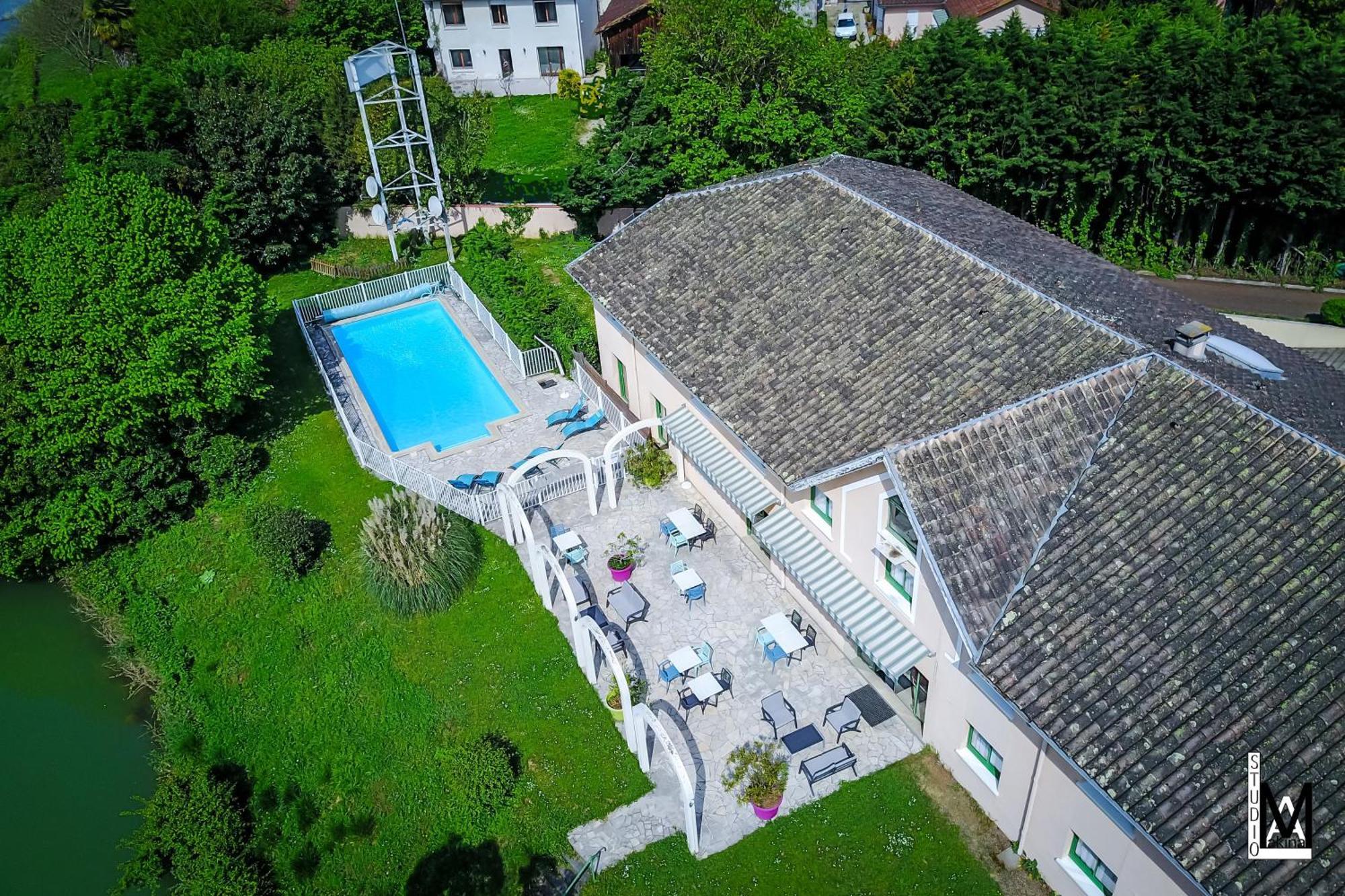 N'Atura Hotel Aire-sur-l'Adour Exterior photo